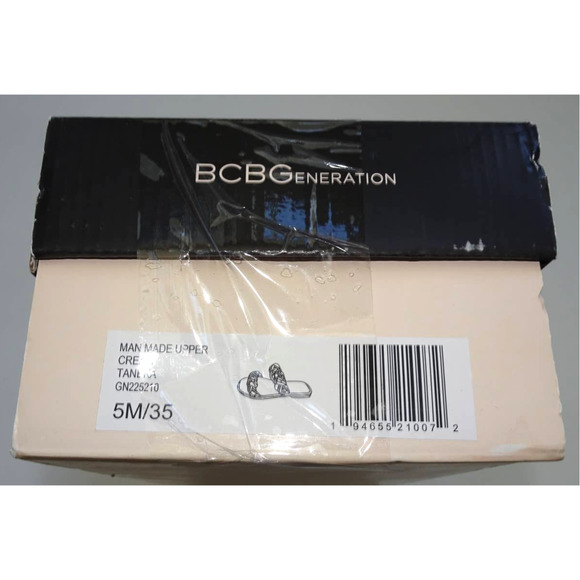 BCBGeneration Women's Fashion Flat Sandal 5 Cream - Picture 2 of 8